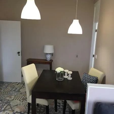 Apartamento Con Piscina Apartment *